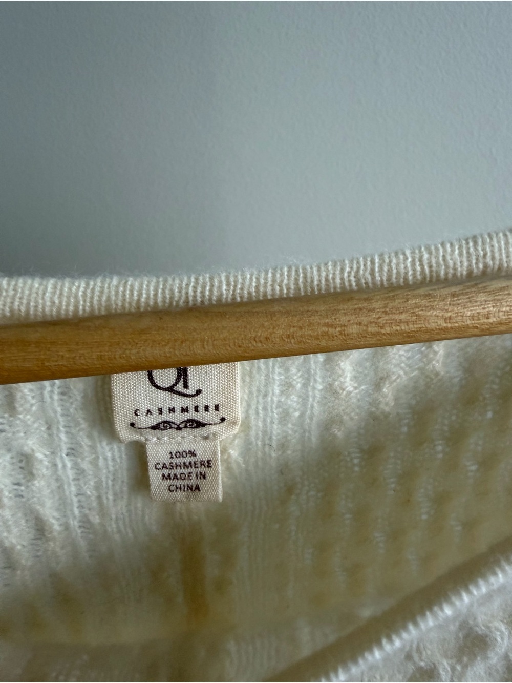 Qi Cashmere Vintage Cream Textured Knit Fringe Poncho Sweater One Size - Picture 9 of 12